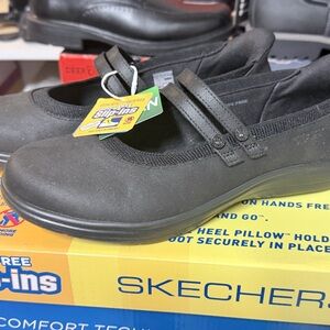 Brand New Skechers Slip-ins On-The-GO Flex Radiant - Estel Women’s Size 10